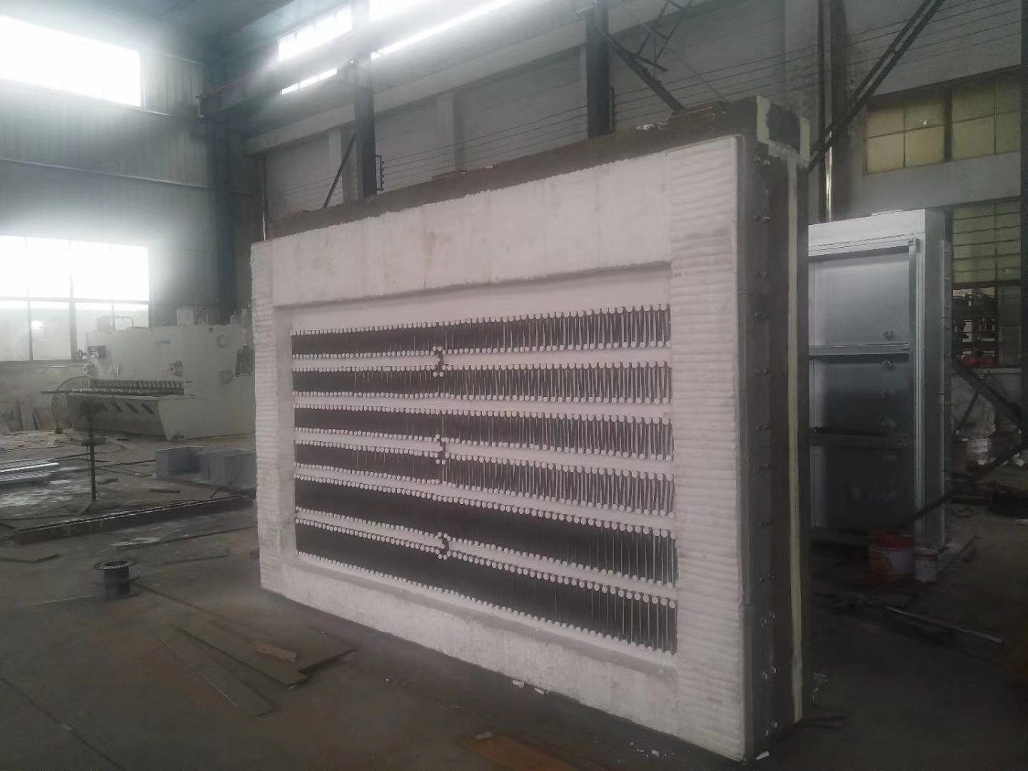 鞍山電阻爐硅酸鋁纖維輕質(zhì)爐襯施工